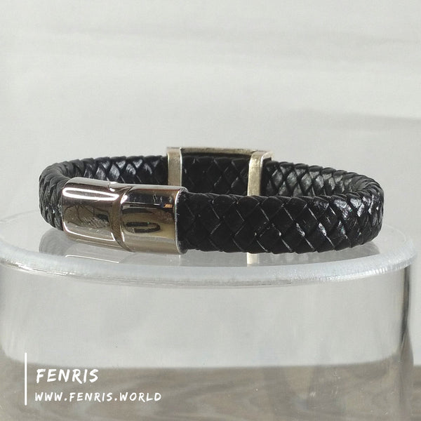 leather bracelet