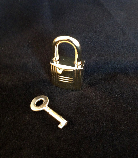 gold padlock purse handbag accessories jewelry necklace leather