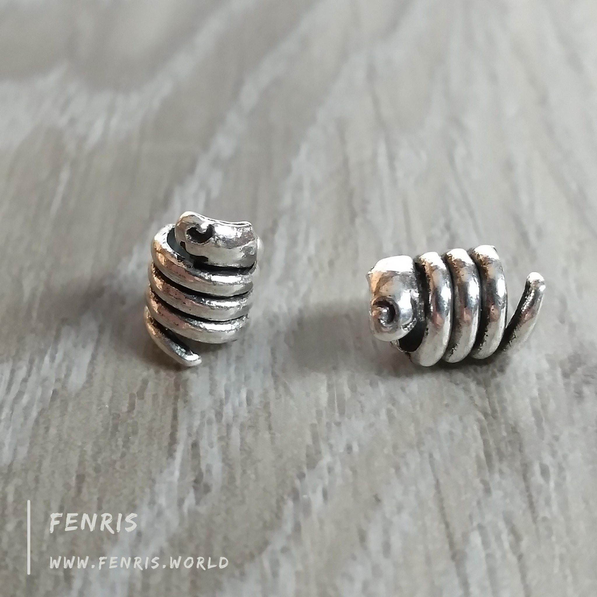 snake beard beads silver