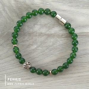 jade bracelet