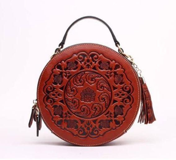 round red purse