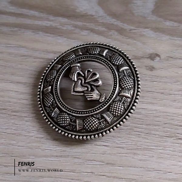 Claddagh pin brooch silver