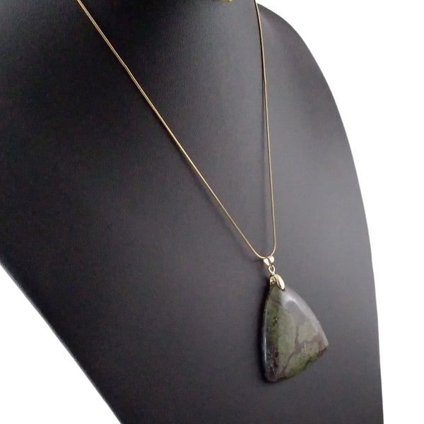 womens green jasper necklace