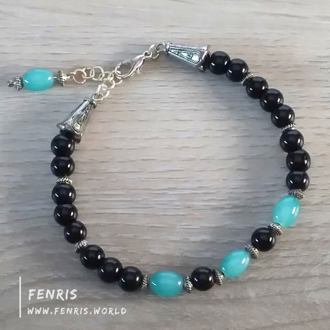 jade bracelet