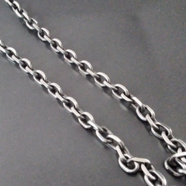 mens oval chain necklace