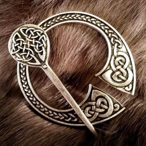 cloak pin brooch silver penannular celtic viking knot work